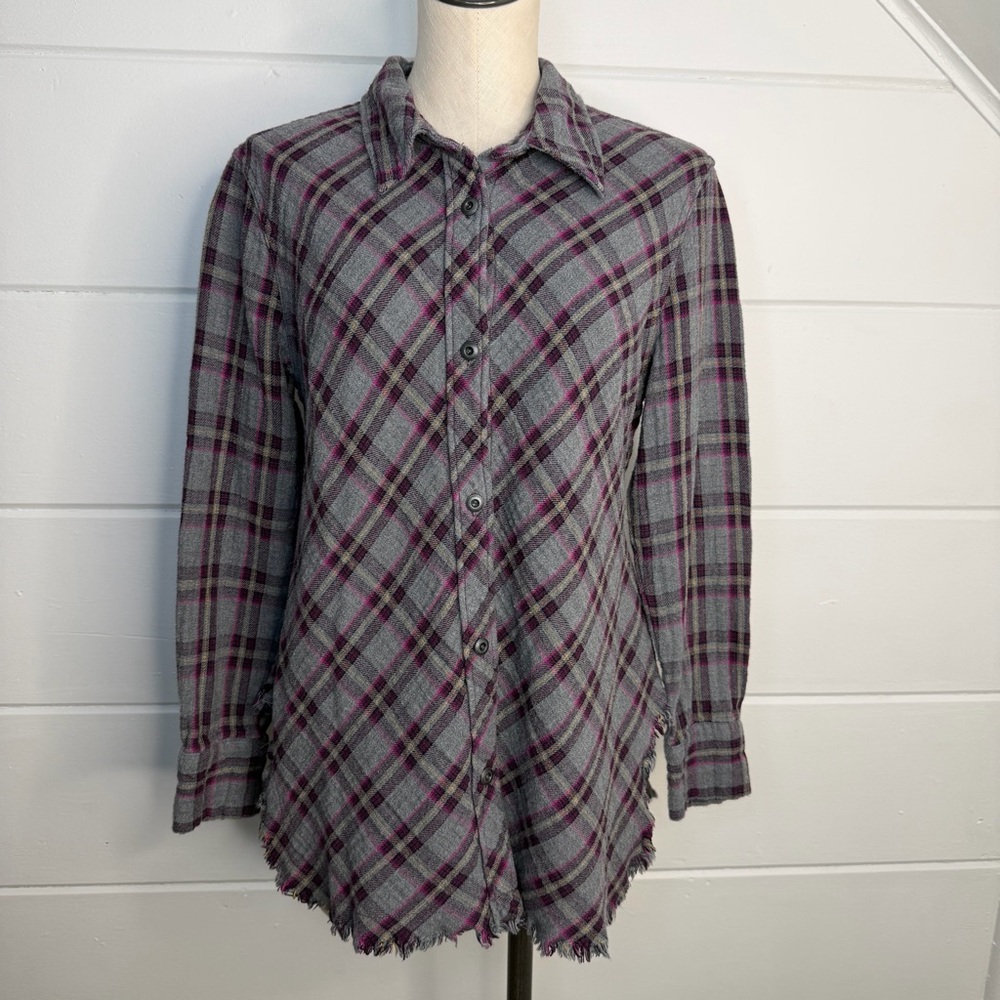 CABI Highland Flannel‎ Button Down Shirt Gray Purple Medium Raw Frayed Hem